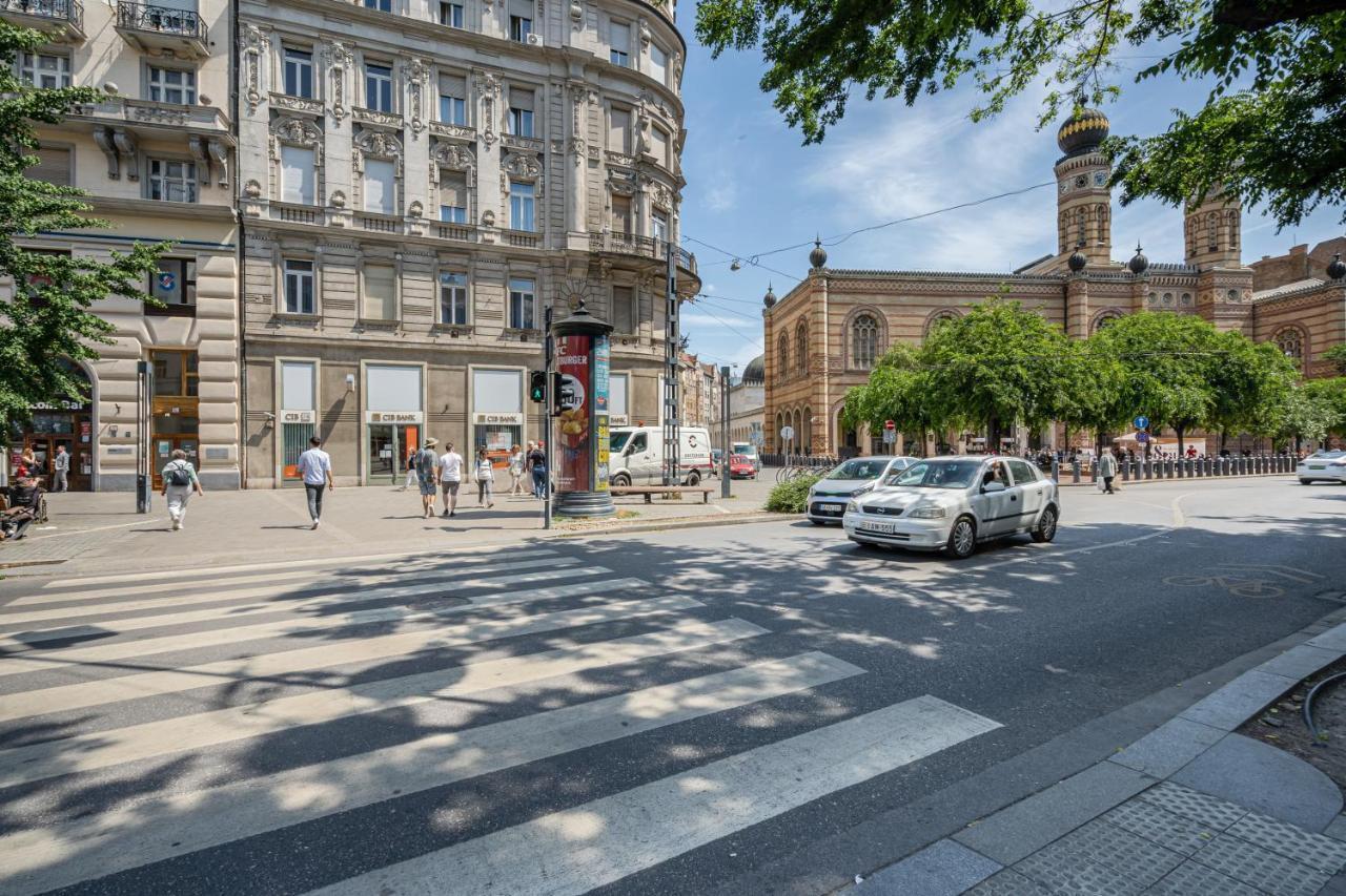 Sky Way Apartment Budapest Exterior photo
